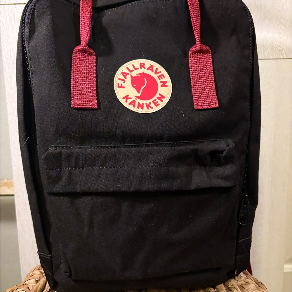 Kånken Black Backpack with Red Accents